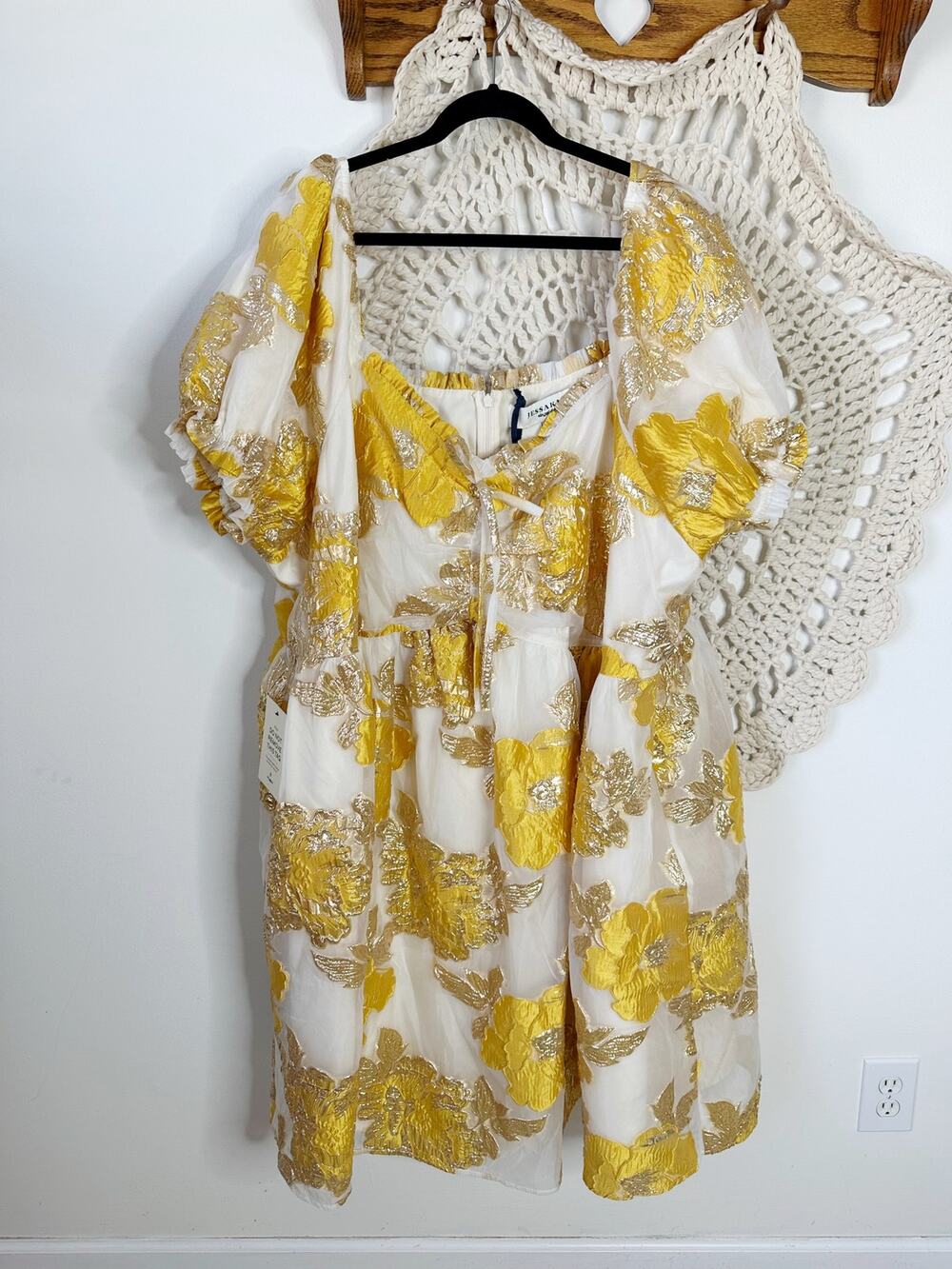 NEW JessaKae Beaumont Gold Metallic Floral Puff Sleeve Fit And Flare Dress 5X